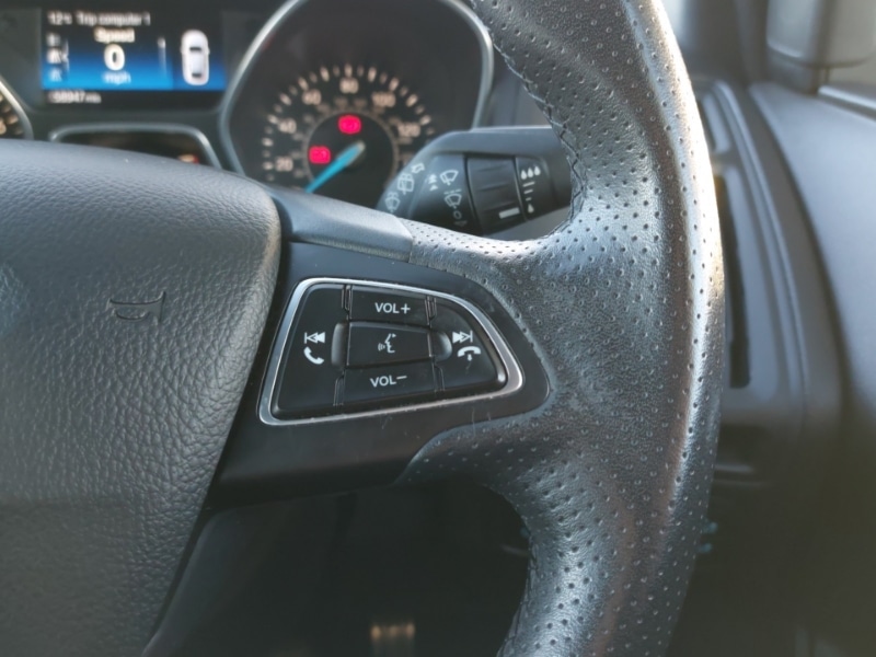 Used Ford Focus 2017 for sale - 76687657: Photo 14