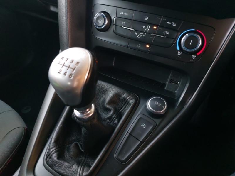 Used Ford Focus 2017 for sale - 76687657: Photo 17