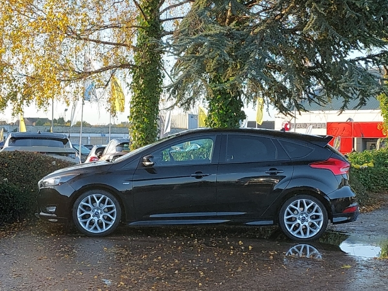 Used Ford Focus 2017 for sale - 76687657: Photo 4
