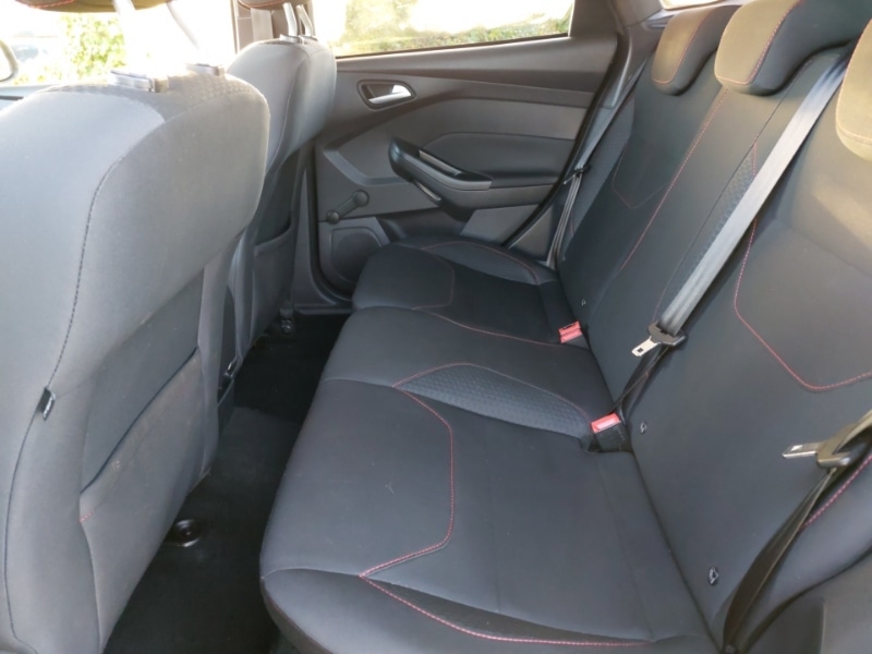 Used Ford Focus 2017 for sale - 76687657: Photo 6