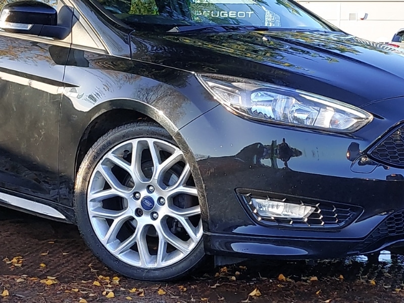 Used Ford Focus 2017 for sale - 76687657: Photo 9