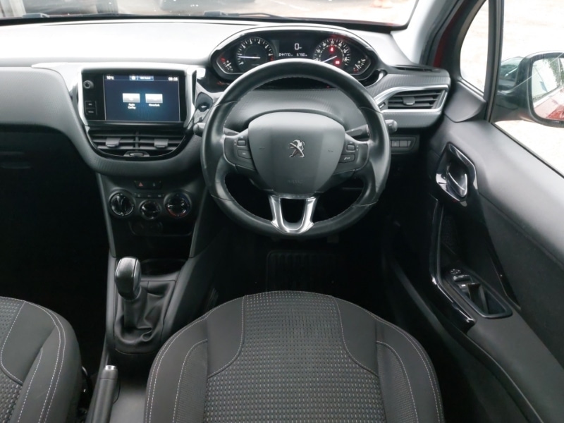 Used Peugeot 208 2017 for sale - 77847272: Photo 12