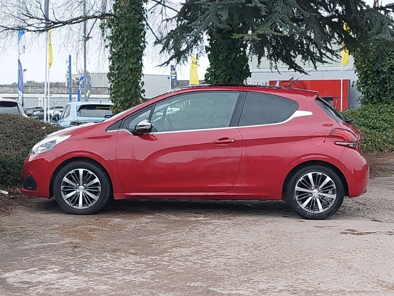 Used Peugeot 208 2017 for sale - 77847272: Photo 4