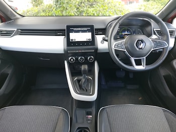 Used Renault Clio 2023 for sale - 78559524: Photo