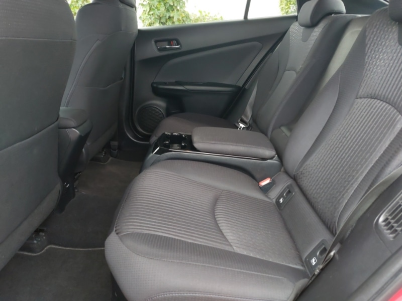 Used Toyota Prius 2017 for sale - 77822812: Photo 6