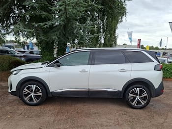 Used Peugeot 5008 2023 for sale - 79691356: Photo
