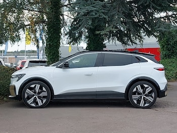 Used Renault Megane E Tech 2023 for sale - 76325709: Photo 4