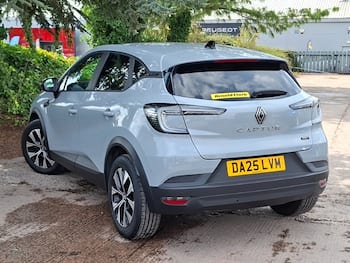 Used Renault Captur 2025 for sale - 79654136: Photo