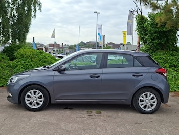 Used Hyundai i20 2018 for sale - 79175684: Photo