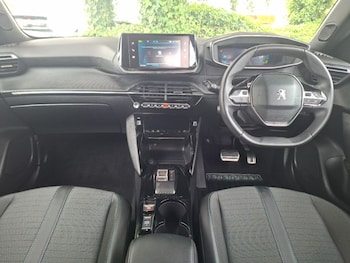 Used Peugeot 2008 2023 for sale - 79343152: Photo
