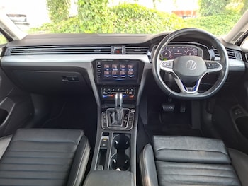 Used Volkswagen Passat 2023 for sale - 79343216: Photo