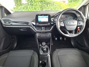 Used Ford Fiesta 2018 for sale - 79061176: Photo