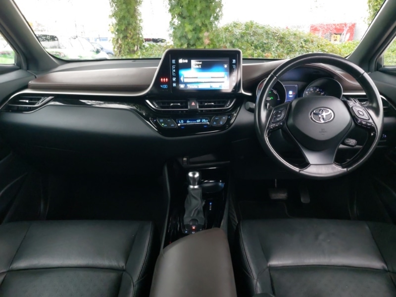 Used Toyota C-HR 2019 for sale - 76853989: Photo 2