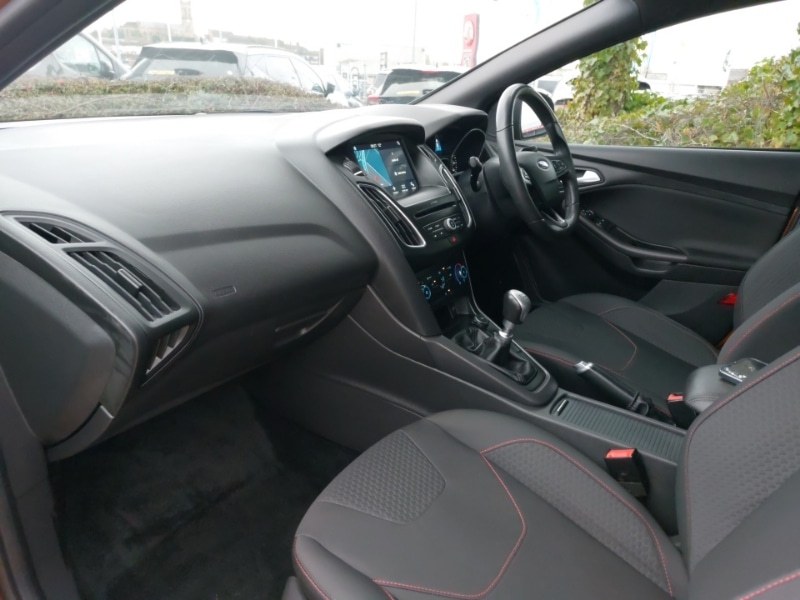 Used Ford Focus 2017 for sale - 77969178: Photo 5