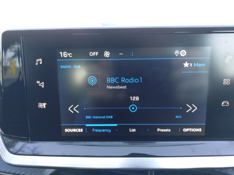 Used Peugeot 208 2023 for sale - 77992426: Photo 14