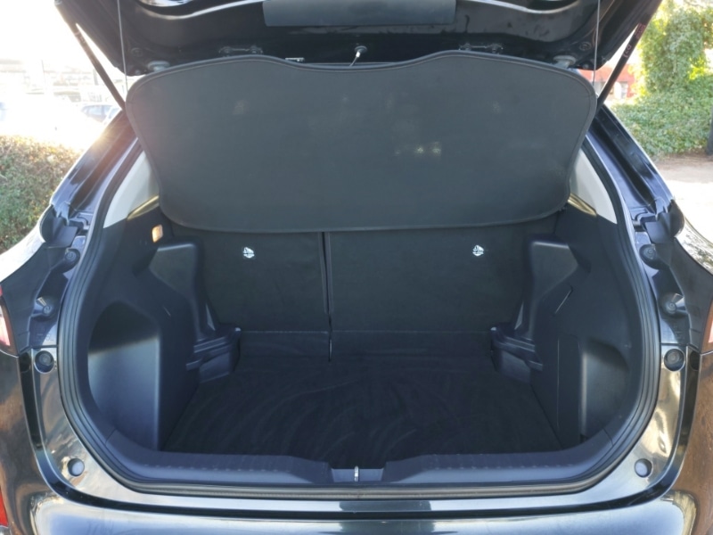 Used Toyota Yaris Cross 2022 for sale - 77228619: Photo 8