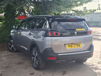 Used Peugeot 5008 2023 for sale - 79343203: Photo