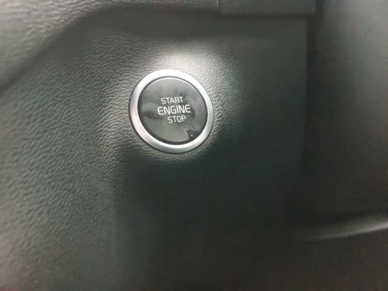 Used Volvo XC40 2022 for sale - 76897463: Photo 18