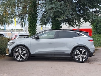 Used Renault Megane E Tech 2023 for sale - 76268899: Photo 4