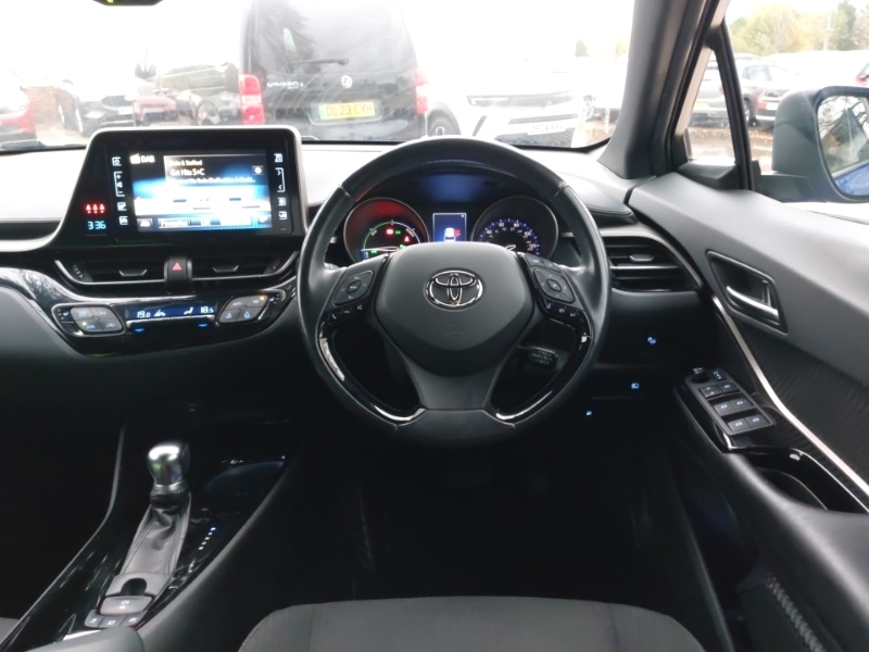 Used Toyota C-HR 2018 for sale - 76560352: Photo 12