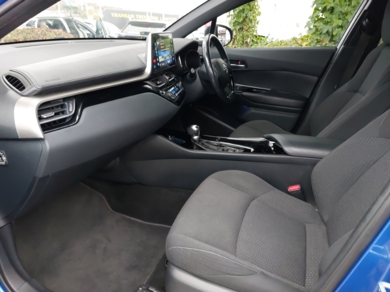 Used Toyota C-HR 2018 for sale - 76560352: Photo 5