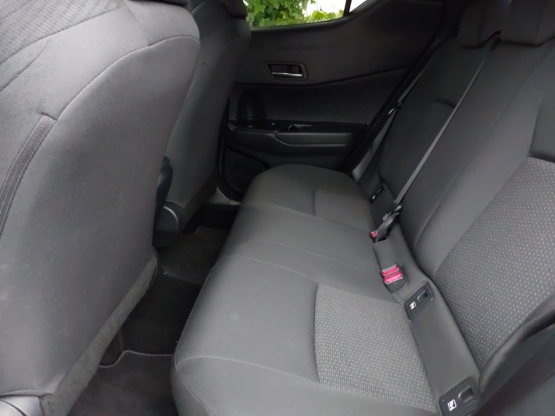 Used Toyota C-HR 2018 for sale - 76560352: Photo 6