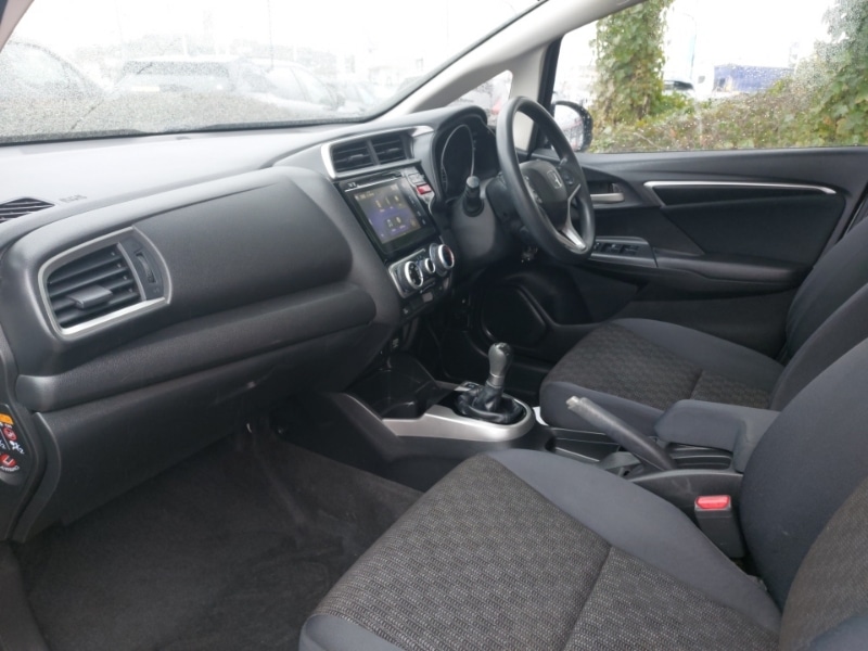 Used Honda Jazz 2016 for sale - 77822816: Photo 5