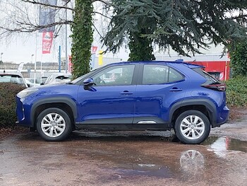 Used Toyota Yaris Cross 2023 for sale - 77495248: Photo