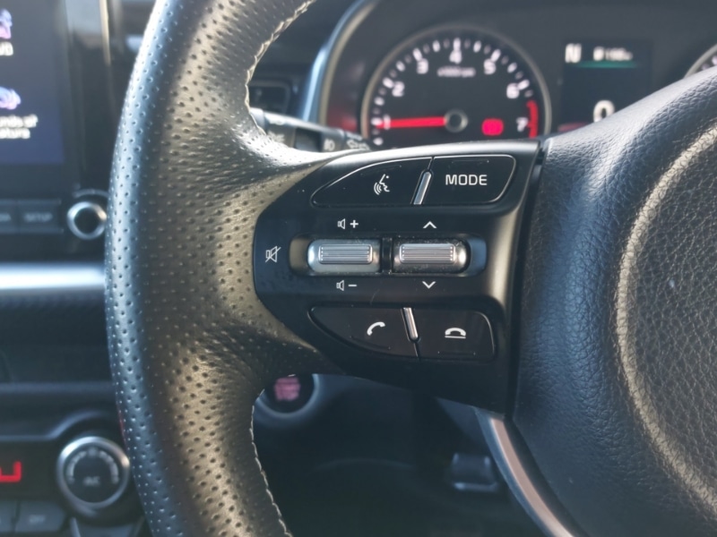 Used Kia Stonic 2021 for sale - 76403630: Photo 13