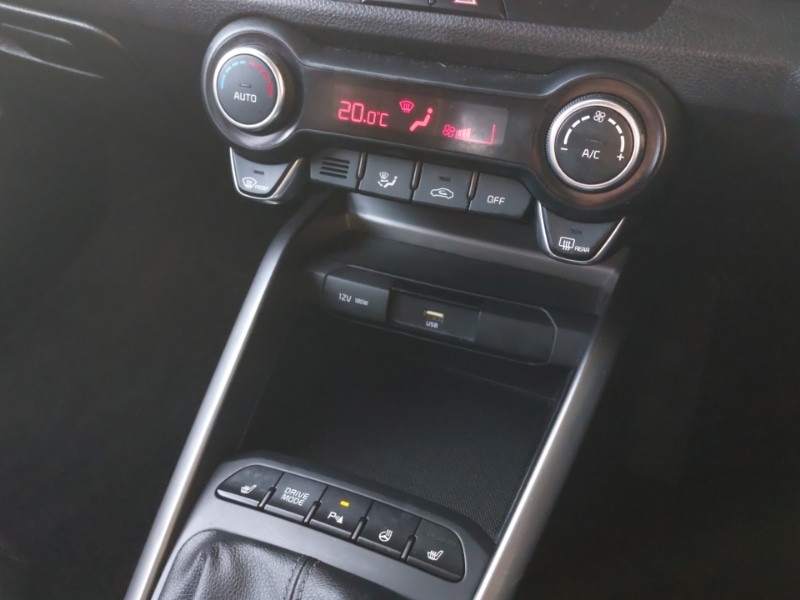 Used Kia Stonic 2021 for sale - 76403630: Photo 16