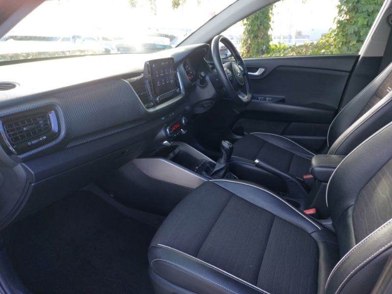 Used Kia Stonic 2021 for sale - 76403630: Photo 5