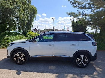 Used Peugeot 5008 2023 for sale - 79328454: Photo