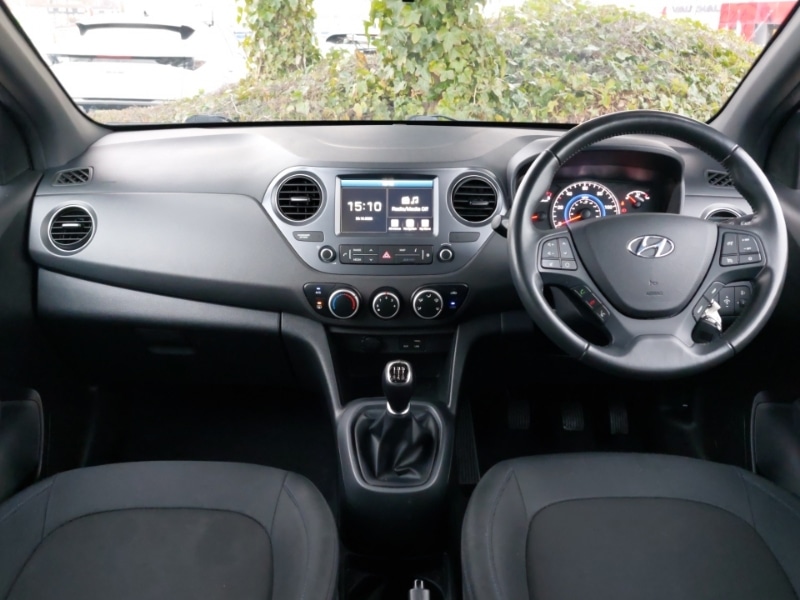 Used Hyundai i10 2018 for sale - 77119016: Photo 2