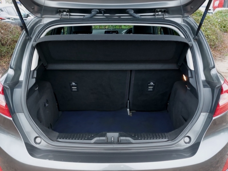 Used Ford Fiesta 2018 for sale - 77610852: Photo 8