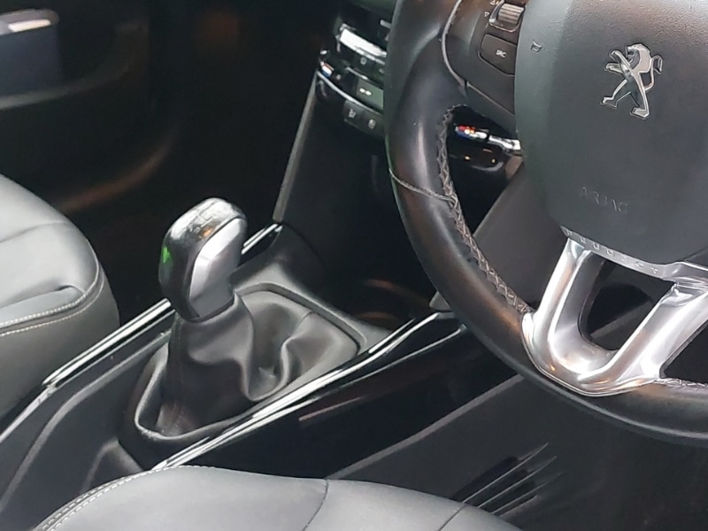 Used Peugeot 2008 2017 for sale - 77130182: Photo 19