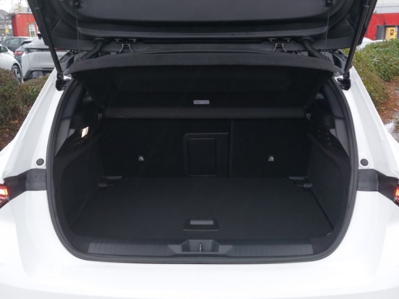 Used Vauxhall Astra 2025 for sale - 76827146: Photo 8