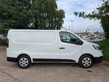 Used Renault Trafic 2024 for sale - 79704070: Photo