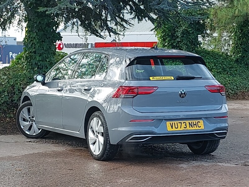 Used Volkswagen Golf 2023 for sale - 76365372: Photo 3