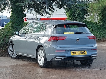 Used Volkswagen Golf 2023 for sale - 76365372: Photo