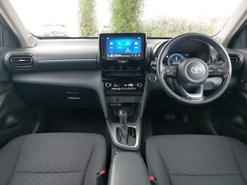 Used Toyota Yaris Cross 2025 for sale - 77467014: Photo