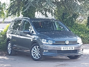 Used Volkswagen Touran 2019 for sale - 78559476: Photo