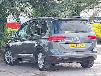 Used Volkswagen Touran 2019 for sale - 78559476: Photo