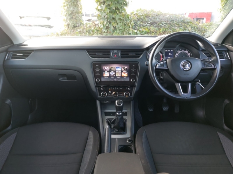 Used Skoda Octavia 2020 for sale - 76987242: Photo 2