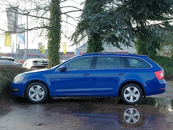 Used Skoda Octavia 2020 for sale - 76987242: Photo