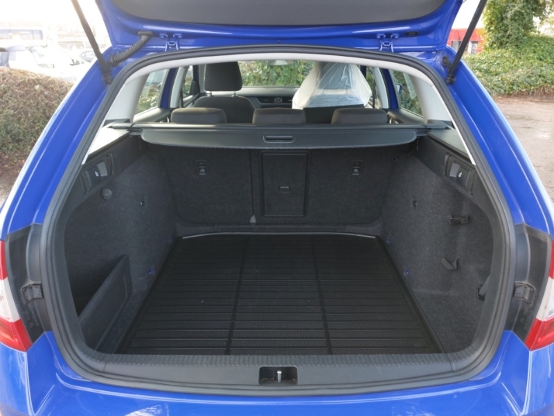 Used Skoda Octavia 2020 for sale - 76987242: Photo 8