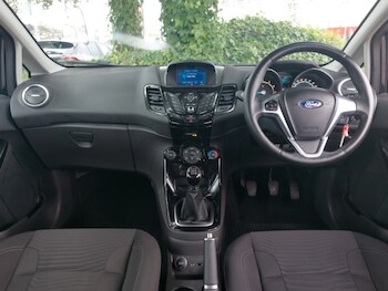 Used Ford Fiesta 2017 for sale - 75921355: Photo