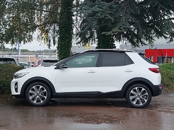 Used Kia Stonic 2018 for sale - 76983470: Photo