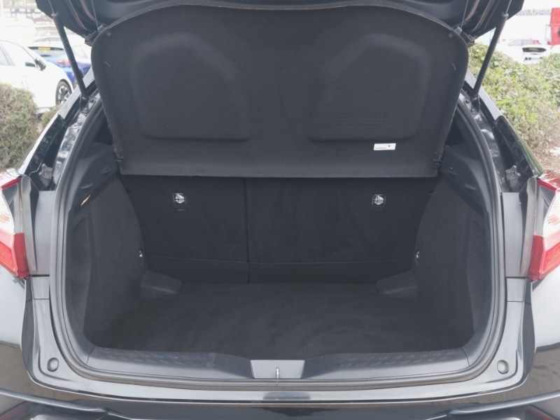 Used Toyota C-HR 2018 for sale - 77992422: Photo 8