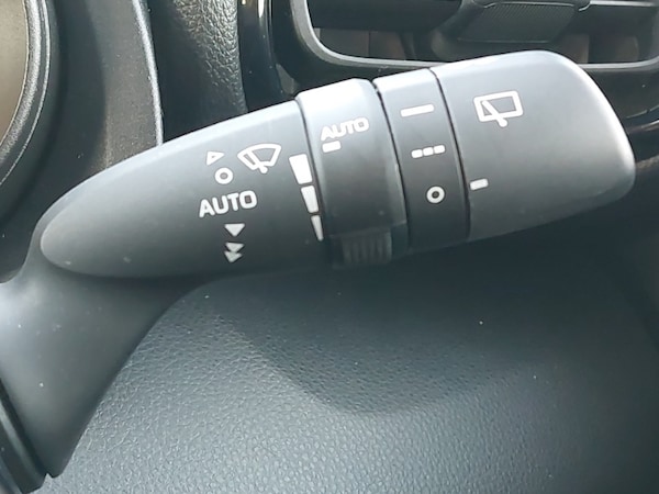 Used Toyota Yaris 2022 for sale - 76150492: Photo 19