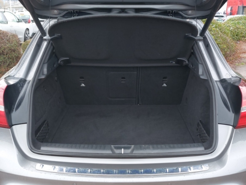 Used Mercedes-Benz GLA 2019 for sale - 77304230: Photo 8